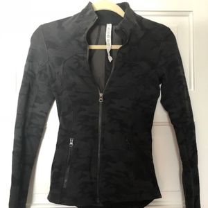 Lululemon Black Camo Forme Jacket